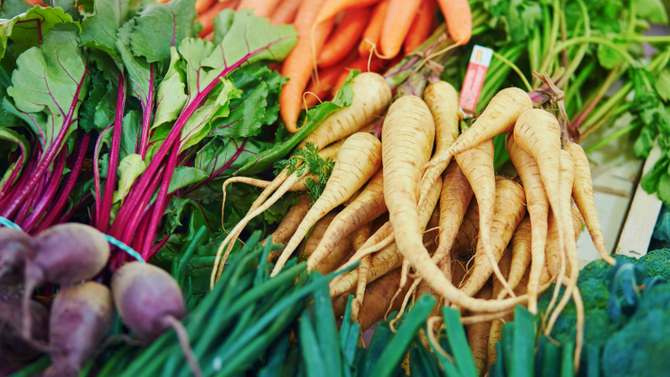 This graphic is on the Red River Market event page.