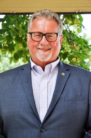 This image shows a headshot of Roger Gress.
