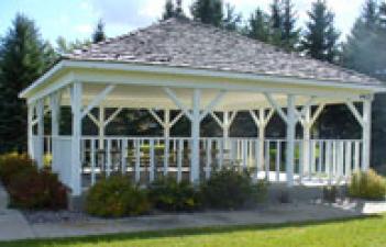 This image shows the shelter at Oak Creek Park.